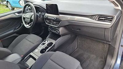 Ford Focus Turnier 1.5 EcoBoost AT Titanium