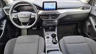 Ford Focus Turnier 1.5 EcoBoost AT Titanium