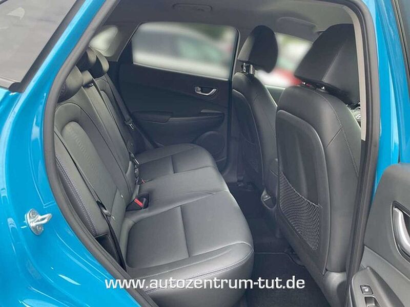 Hyundai KONA EV 64 kWh Prime+Sitz-Paket+Dachlack