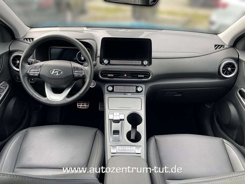 Hyundai KONA EV 64 kWh Prime+Sitz-Paket+Dachlack