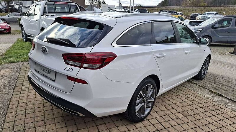 Hyundai i30 Kombi 1.5-T 7-DCT 48V Mild-Hybrid Prime