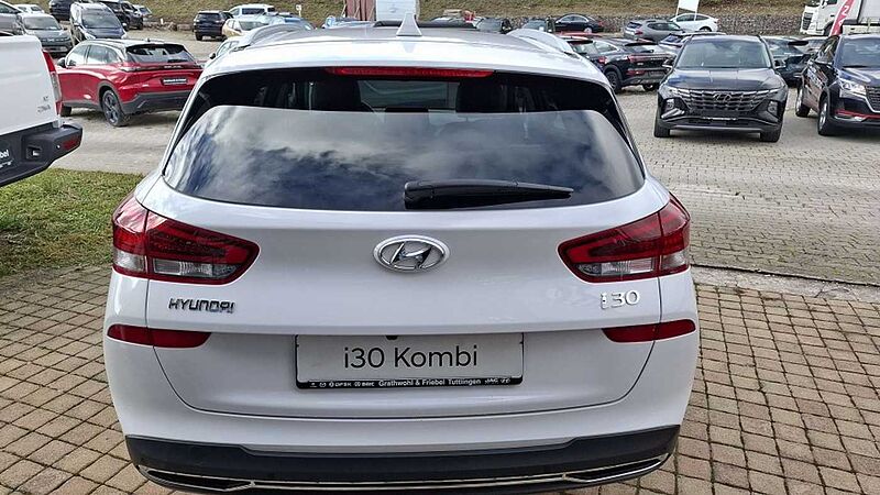 Hyundai i30 Kombi 1.5-T 7-DCT 48V Mild-Hybrid Prime