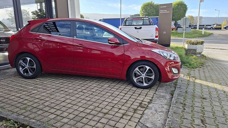 Hyundai i30 1.6 blue Passion*1.HAND