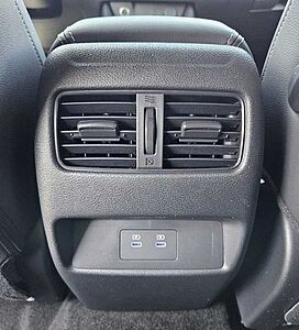 Nissan Qashqai 1.3 DIG-T Xtronic Tekna Dach schwarz