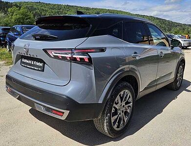 Nissan Qashqai 1.3 DIG-T Xtronic Tekna Dach schwarz