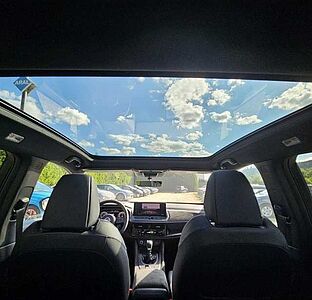Nissan Qashqai MY24 DIG-T N-Design+Panoramaglasdach+BOS