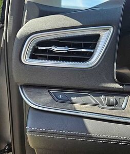 DFSK Fengo n 600 1.5-T GDI 6AT 7 SitzerAll-Inclusive