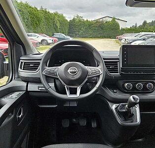 Nissan Primastar DCi150 8-Sitzer Tekna+Desgin+BES+AHK+W