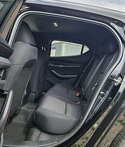 Mazda 3 2.5 e-SKYACTIV G140 6AT Homura