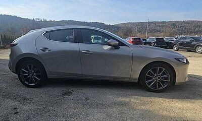 Mazda 3 2.5 e-SKYACTIV G140 AT Centre-Line