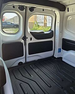 Nissan Townstar Kasten DIG-T130 N-Connecta+Tech+AHK+HV