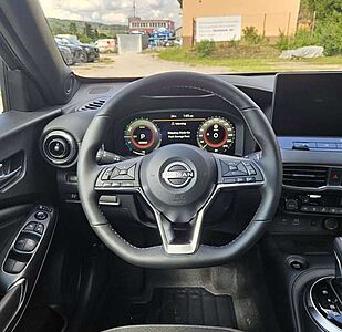 Nissan Juke 1.6 4MT HYBRID N-CONNECTA+Winter+BFS