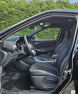 Nissan Juke 1.6 4MT HYBRID N-CONNECTA+Winter+BFS