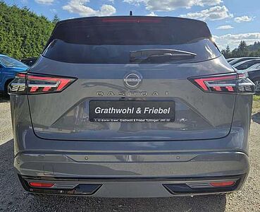 Nissan Qashqai DIG-T MHEV N-Design+Panoramaglasdach+BOSE