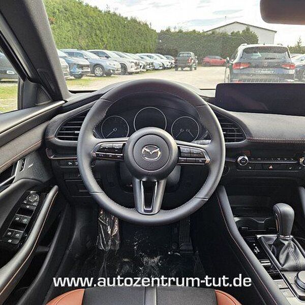 Mazda 3 2.0 e-SKYACTIV G 150 6AT Sondermodell Nagisa