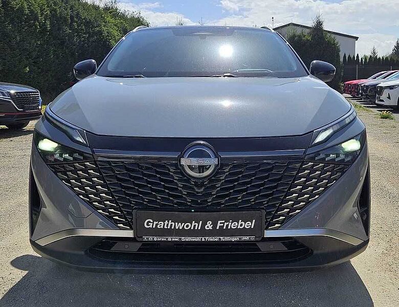 Nissan Qashqai 1.3 DIG-T Xtronic Tekna Dach schwarz