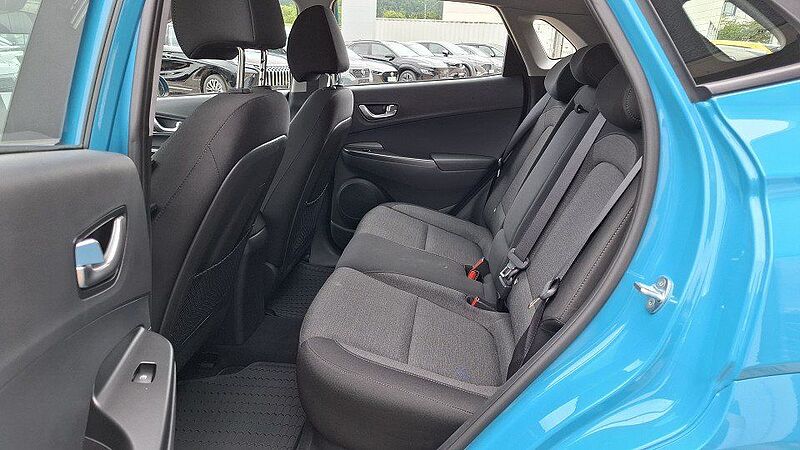 Hyundai Kona EV 39 kW/h MY23 Basis*1.HAND*OBC*AHK