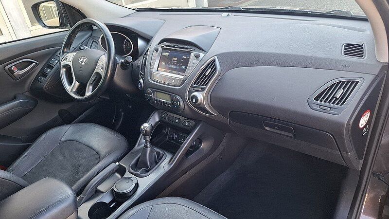 Hyundai ix35 FL 1.6 FIFA World Cup GOLD+AHK+WKR*1.HAND