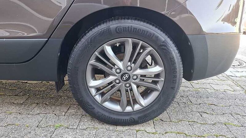 Hyundai ix35 FL 1.6 FIFA World Cup GOLD+AHK+WKR*1.HAND
