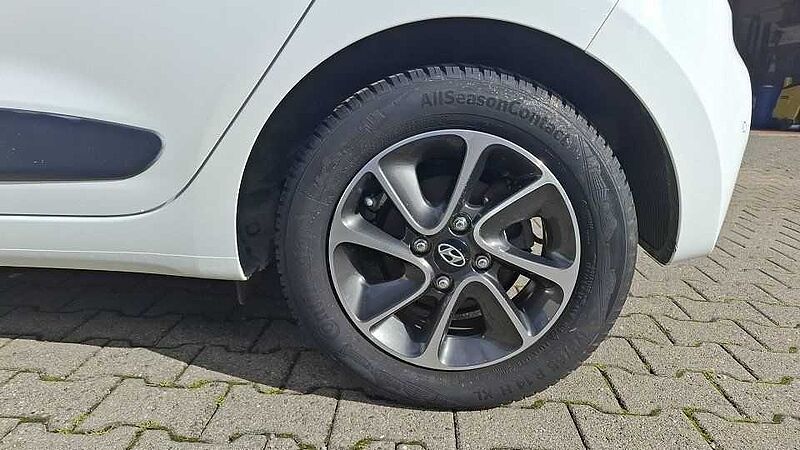 Hyundai i10 1.2 Automatik Style+NAVI