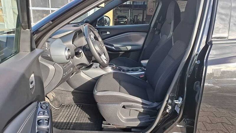 Nissan Juke 1.0 DIG-T 6MT N-Connecta*1.HAND