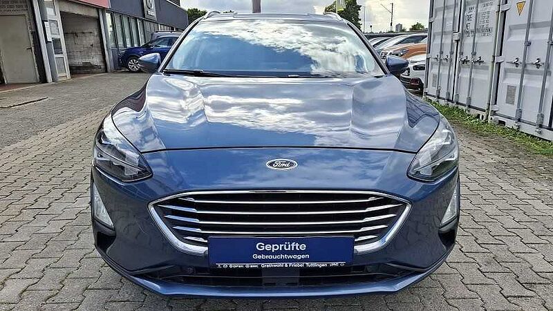 Ford Focus Turnier 1.5 EcoBoost AT Titanium