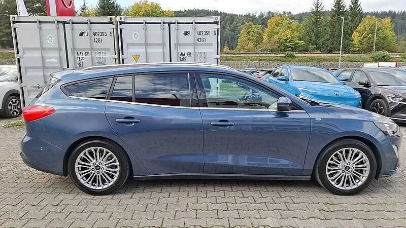 Ford Focus Turnier 1.5 EcoBoost AT Titanium