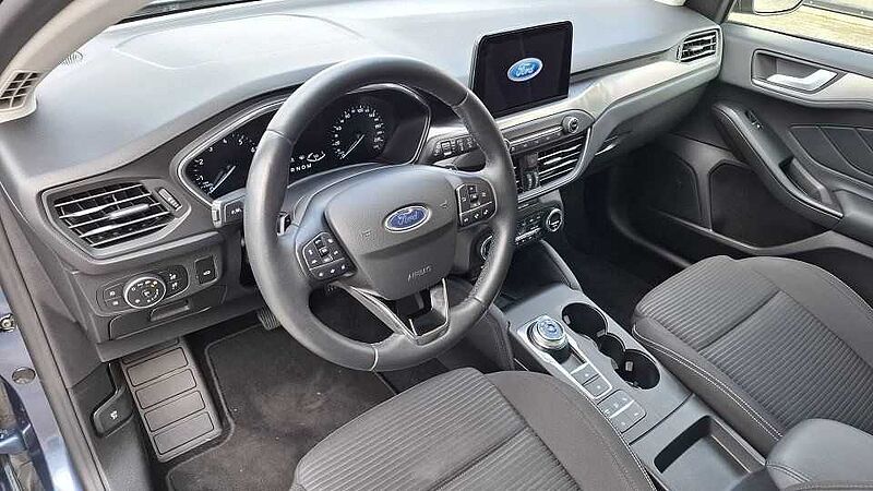 Ford Focus Turnier 1.5 EcoBoost AT Titanium