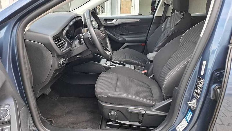 Ford Focus Turnier 1.5 EcoBoost AT Titanium