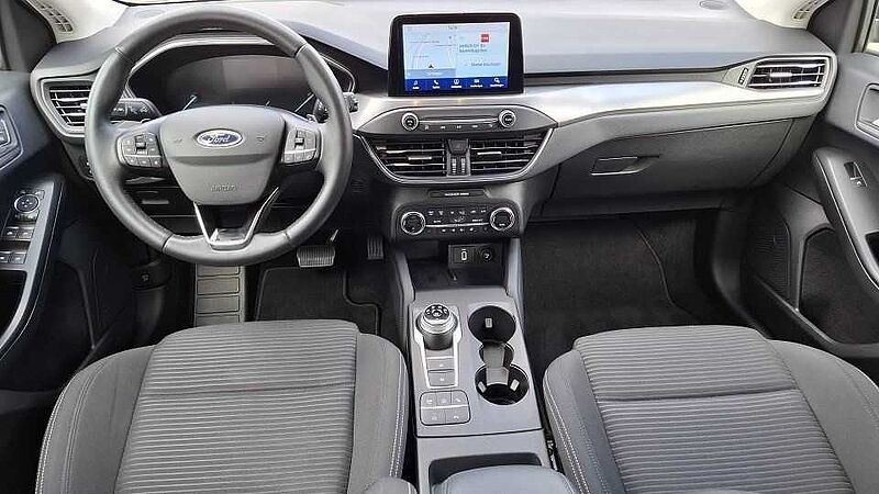 Ford Focus Turnier 1.5 EcoBoost AT Titanium