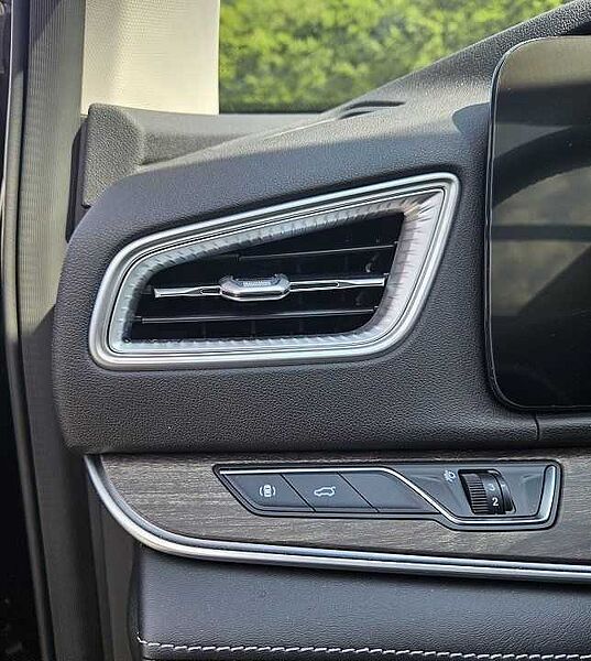 DFSK Fengo n 600 1.5-T 6AT 7 Sitzer*Allwetter