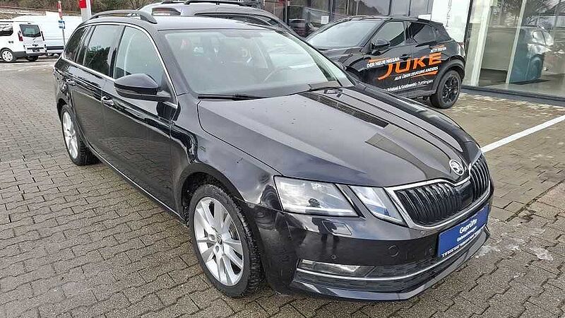 SKODA Octavia Combi 2.0 TSI DSG Style + AHK