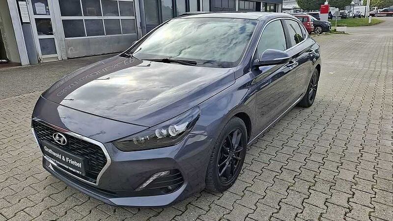 Hyundai i30 Fastback 1.4 Turbo Style, LED+NAVI-Paket