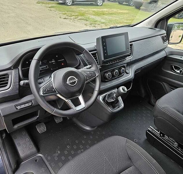 Nissan Primastar DCi150 8-Sitzer Tekna+Desgin+BES+AHK+W