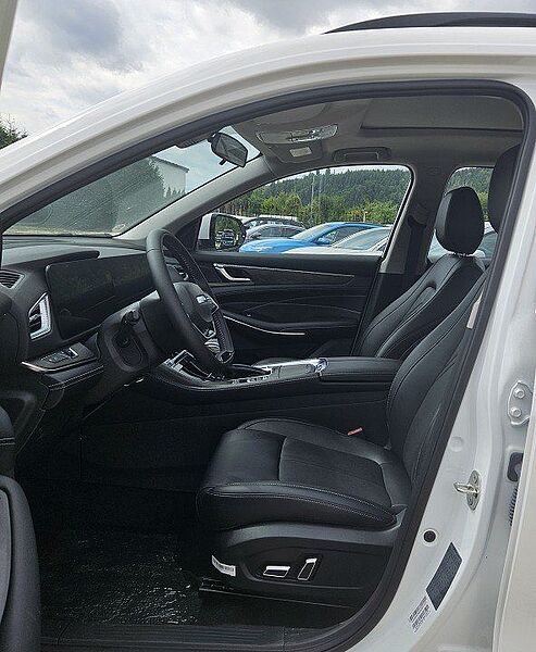 DFSK Fengo n 600 1.5-T GDI 6AT 7 SitzerAll-Inclusive