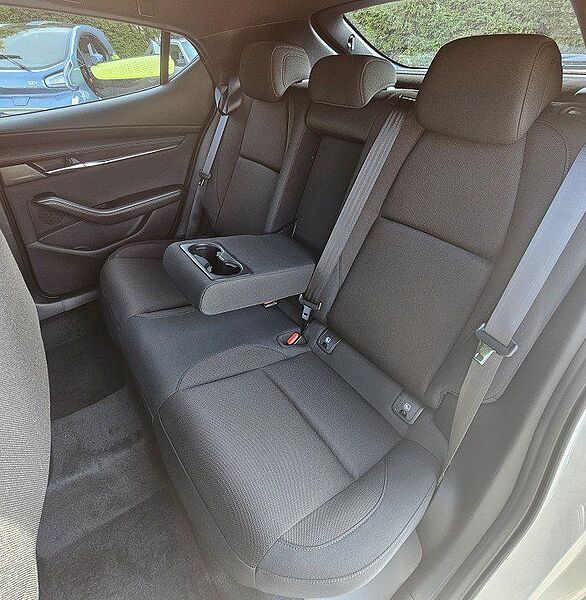 Mazda 3 2.5 e-SKYACTIV G140 AT Centre-Line