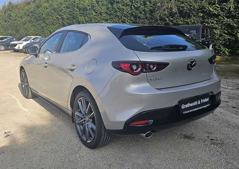 Mazda 3 2.5 e-SKYACTIV G140 AT Centre-Line