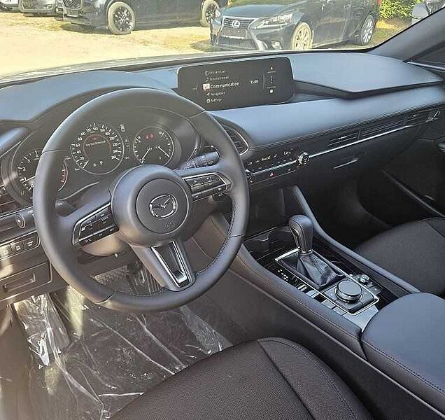 Mazda 3 2.5 e-SKYACTIV G140 AT Centre-Line