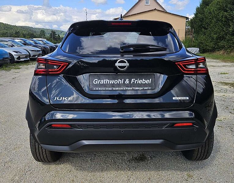 Nissan Juke 1.6 4MT HYBRID N-CONNECTA+Winter+BFS