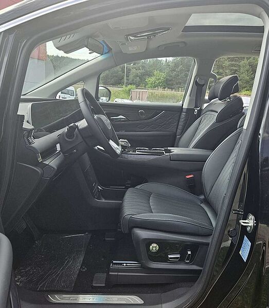 Sonstige 9 HYBRID 1.5-T DHT 7-Sitzer