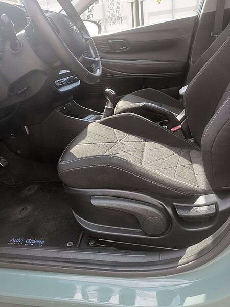 Hyundai BAYON 1.0-T Intro Edition + Pluspaket*LED*LM17